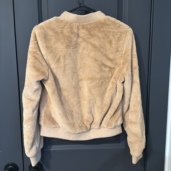FOREVER 21 Faux Fur bomber jacket Lined Full Zip Pockets Size S - Picture 8 of 8